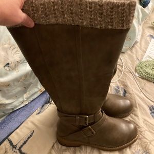 Torrid boots Size 7 - new in the box